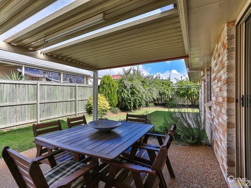 4 Winstanley Street, Newtown QLD 4350