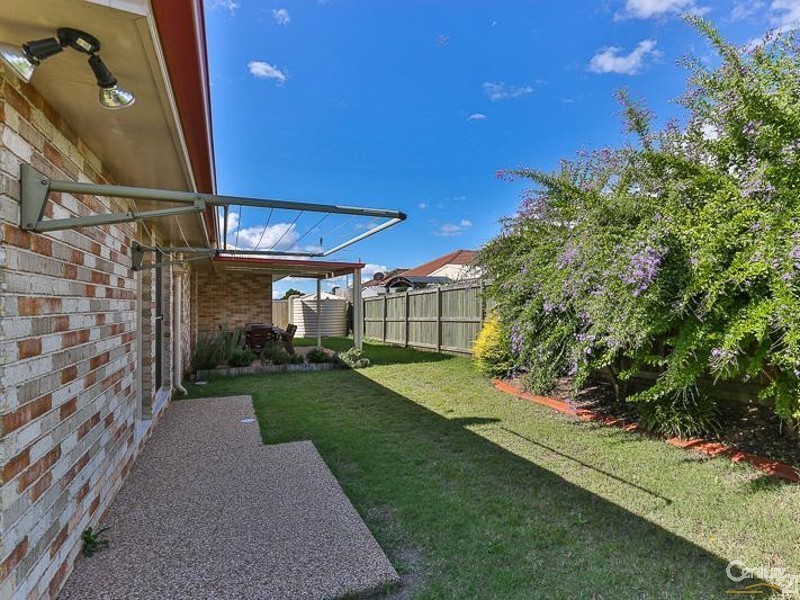 4 Winstanley Street, Newtown QLD 4350