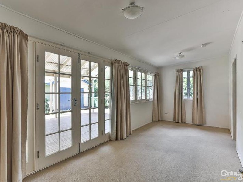 31 Long Street, Rangeville QLD 4350