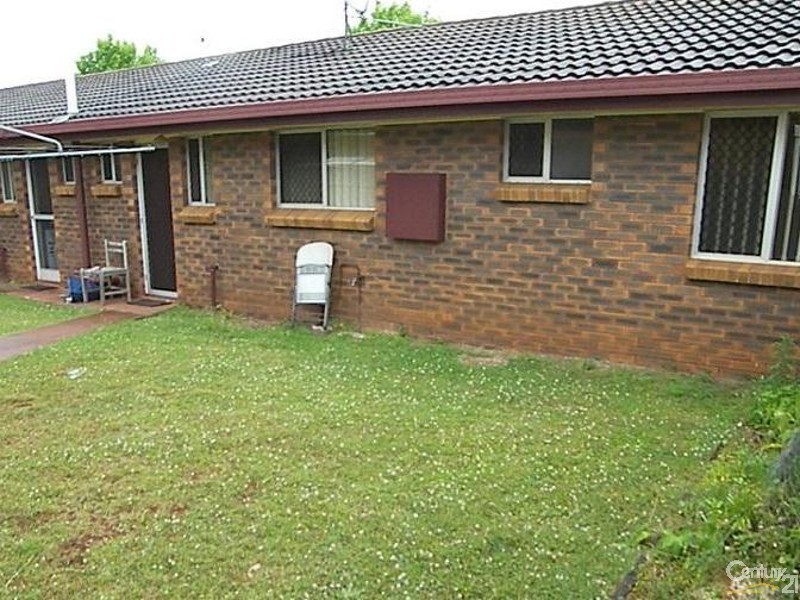 1/6 Marigold Street, Centenary Heights QLD 4350