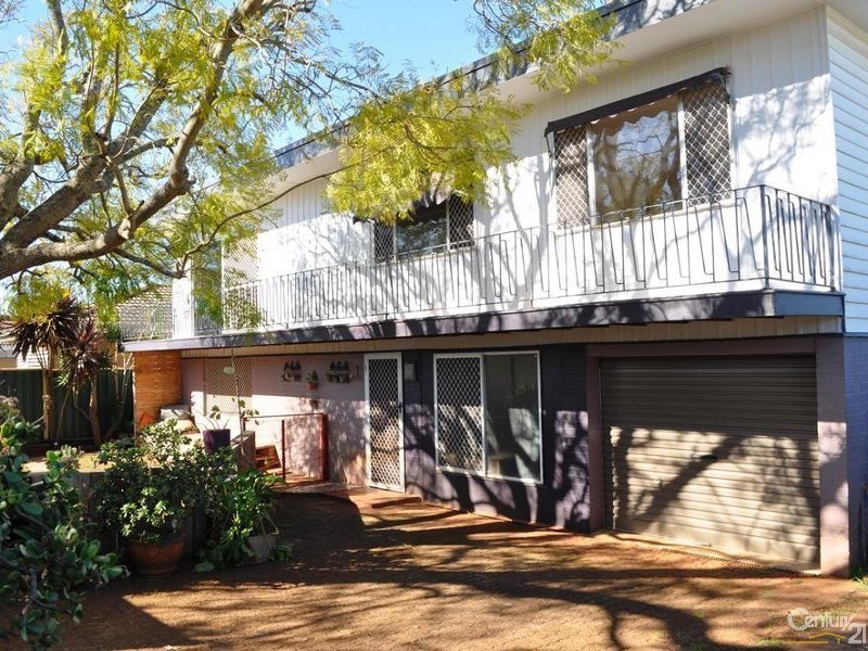 34 Paradise Street, Harristown QLD 4350