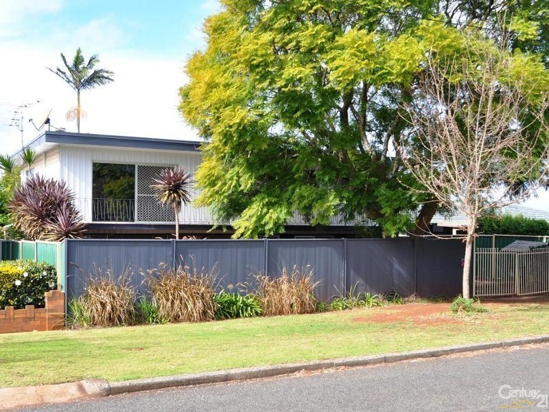 34 Paradise Street, Harristown QLD 4350