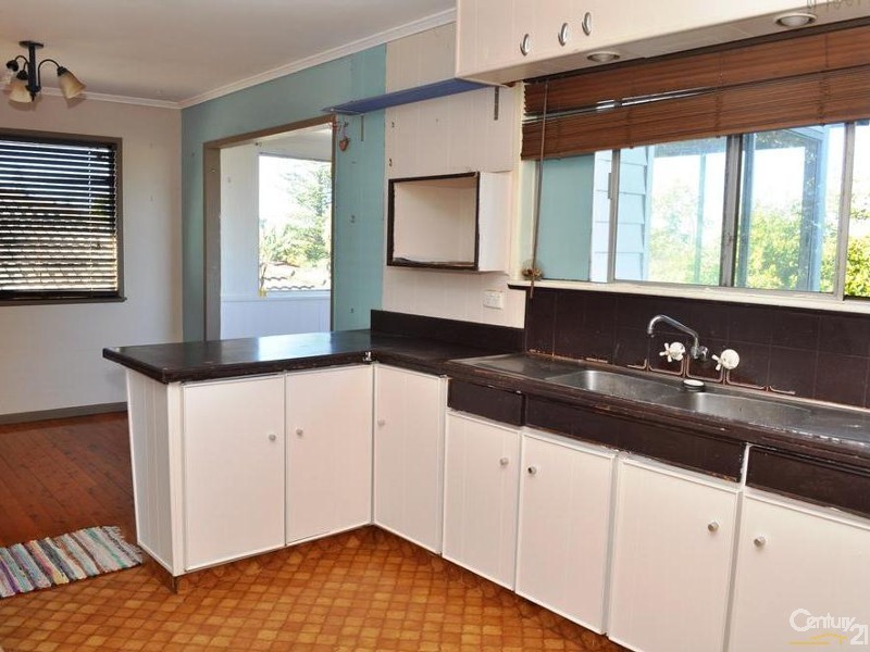 34 Paradise Street, Harristown QLD 4350