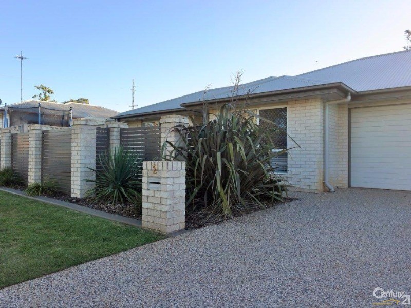 2/11 Boxsall Street, Newtown QLD 4350