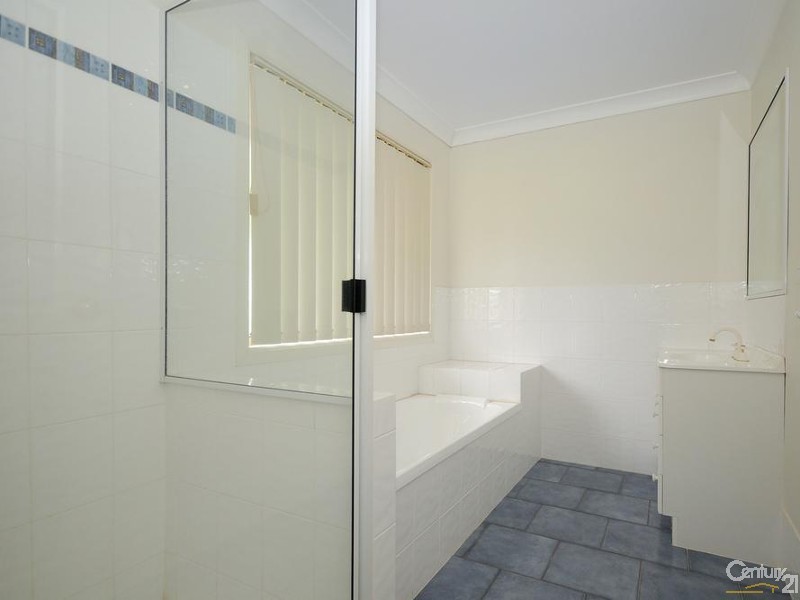 3/4 O’Quinn Street, Harristown QLD 4350