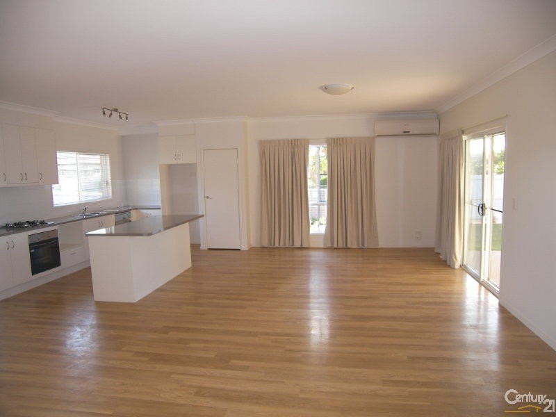 1/46 Gordon Avenue, Newtown QLD 4350