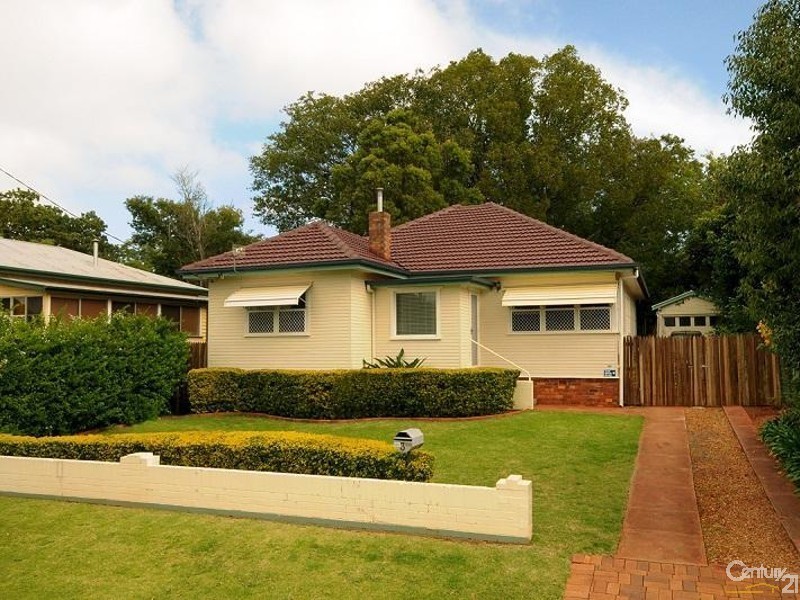 3 Beelbee, Harristown QLD 4350