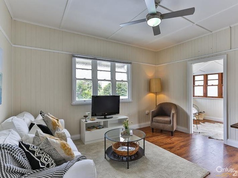 1 Weetwood Street, Newtown QLD 4350