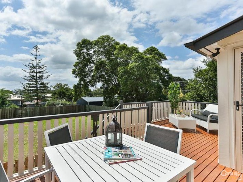 1 Weetwood Street, Newtown QLD 4350