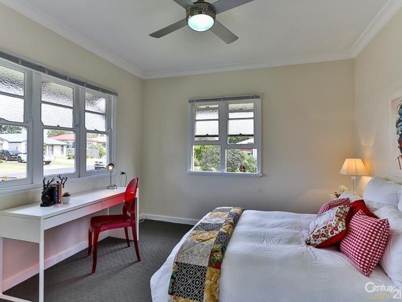 1 Weetwood Street, Newtown QLD 4350