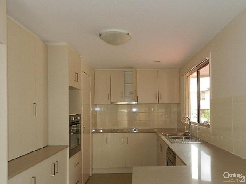 17/16 Anzac Avenue, Newtown QLD 4350