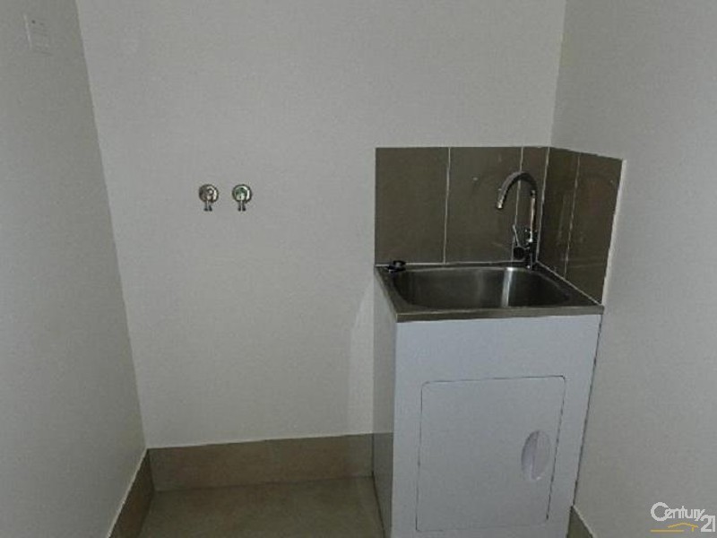 17/16 Anzac Avenue, Newtown QLD 4350