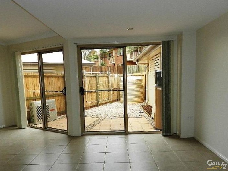 17/16 Anzac Avenue, Newtown QLD 4350