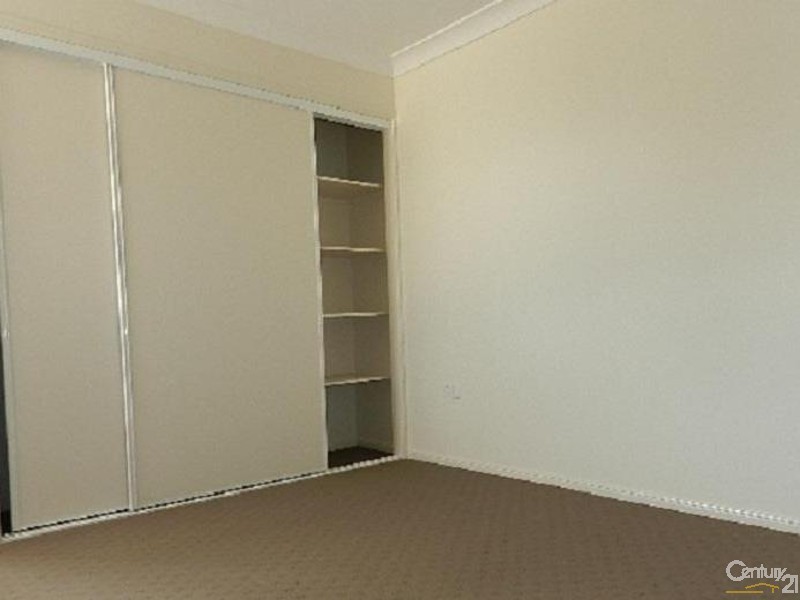 17/16 Anzac Avenue, Newtown QLD 4350