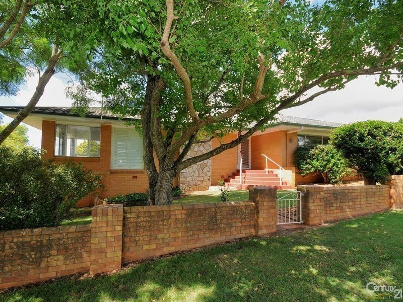 2F James Street, Rangeville QLD 4350