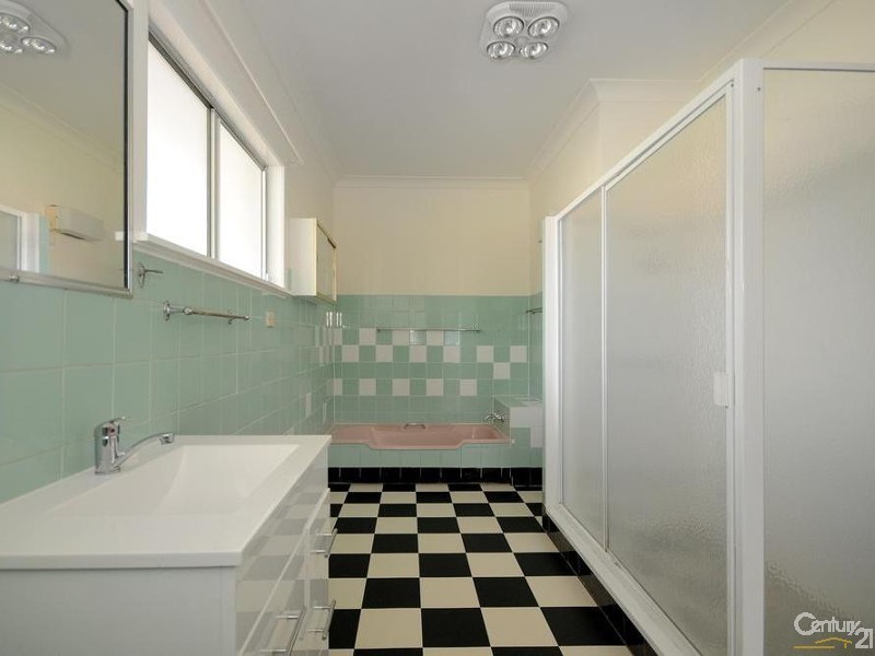 2F James Street, Rangeville QLD 4350