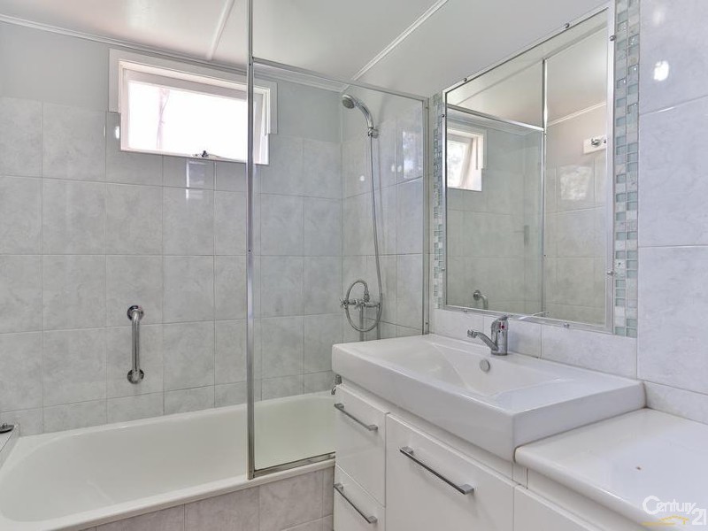 15a Buckland Street, Harristown QLD 4350