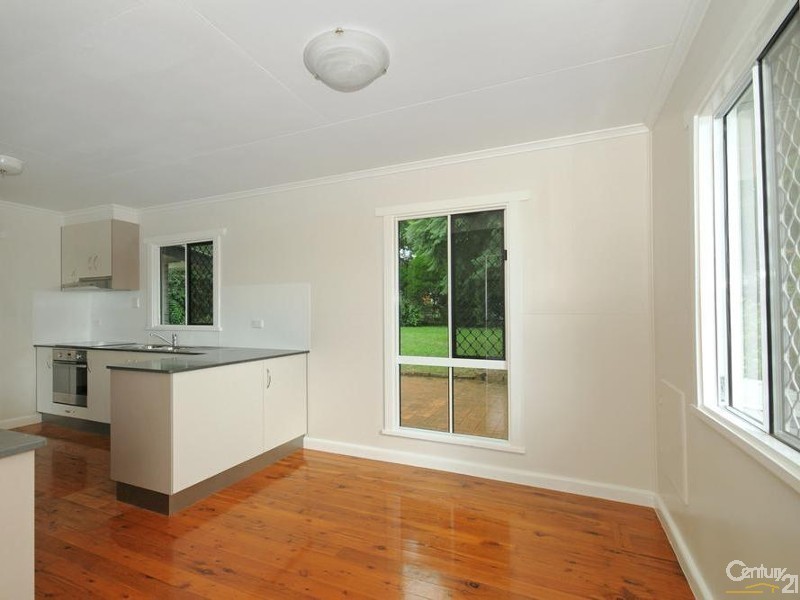 17 Bingara Street, Mount Lofty QLD 4350