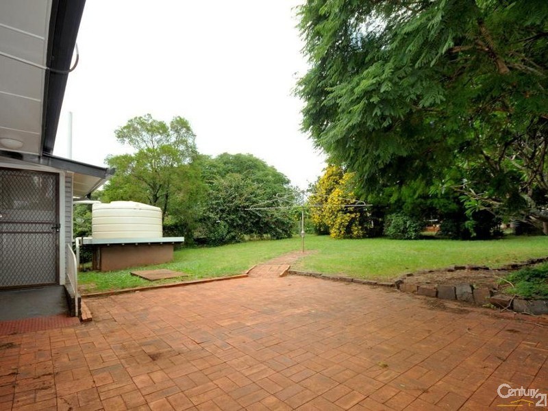 17 Bingara Street, Mount Lofty QLD 4350