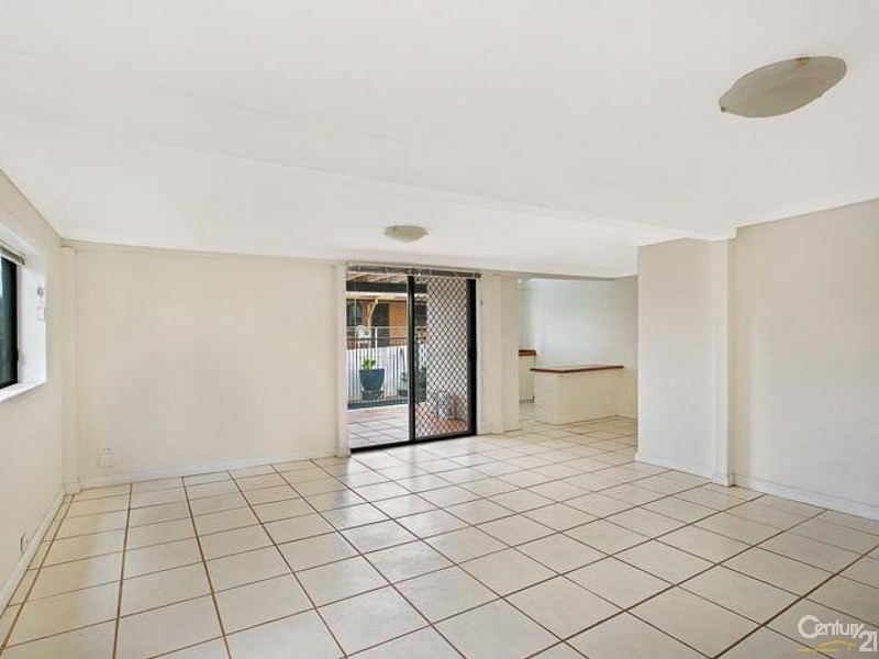 18 Hazzard Street, Centenary Heights QLD 4350