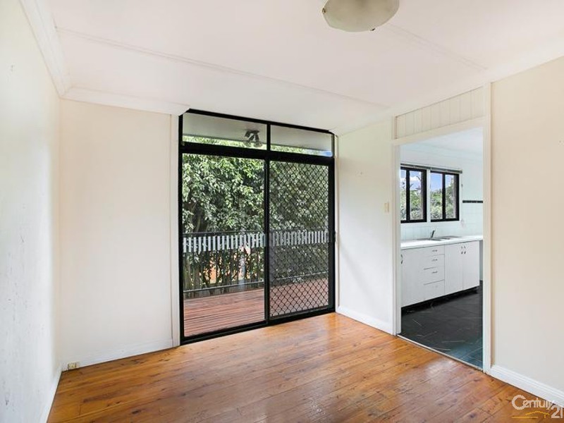 18 Hazzard Street, Centenary Heights QLD 4350