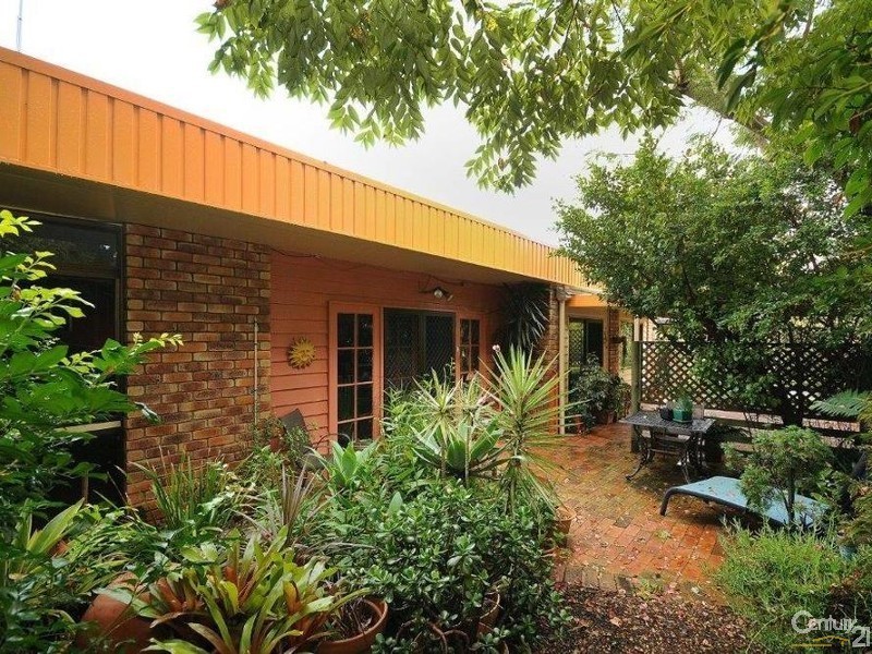 8 Clewley Crescent, Rangeville QLD 4350