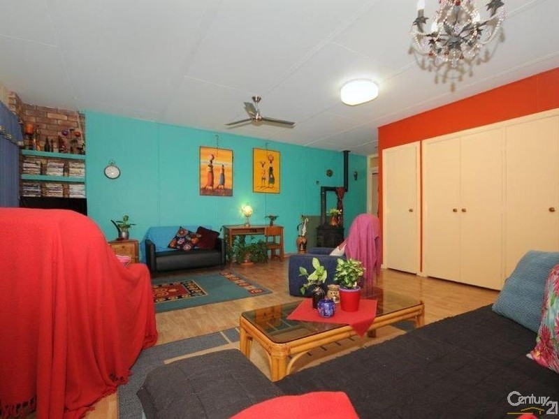 8 Clewley Crescent, Rangeville QLD 4350