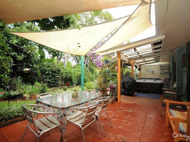 8 Clewley Crescent, Rangeville QLD 4350