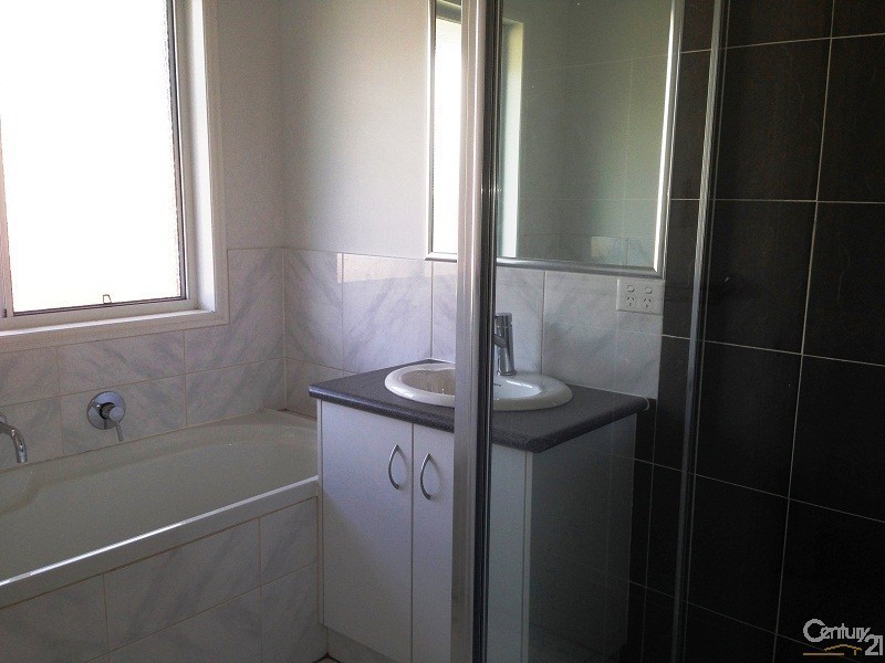 19 Willis Road, Meringandan West QLD 4352