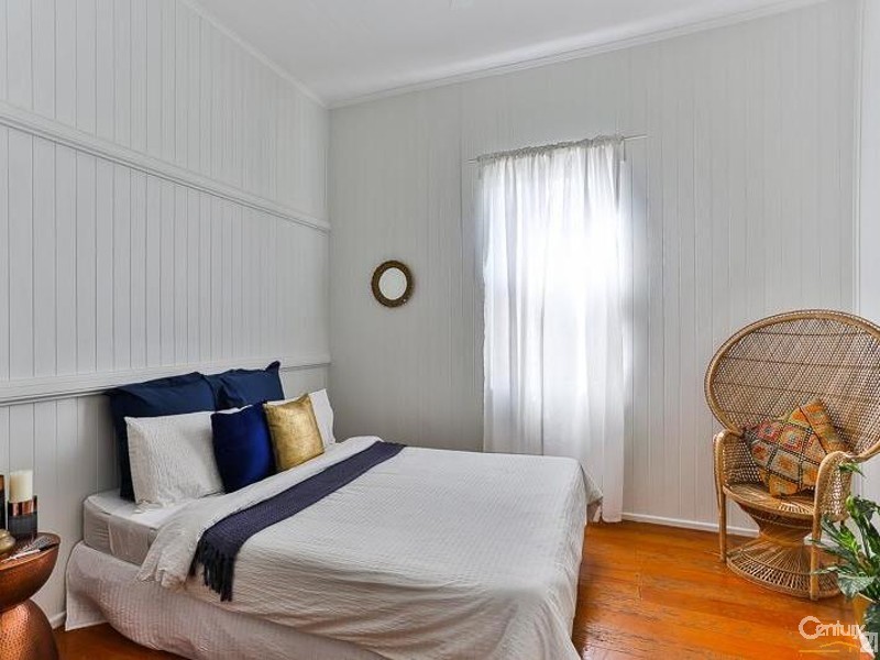 112 Neil Street, South Toowoomba QLD 4350