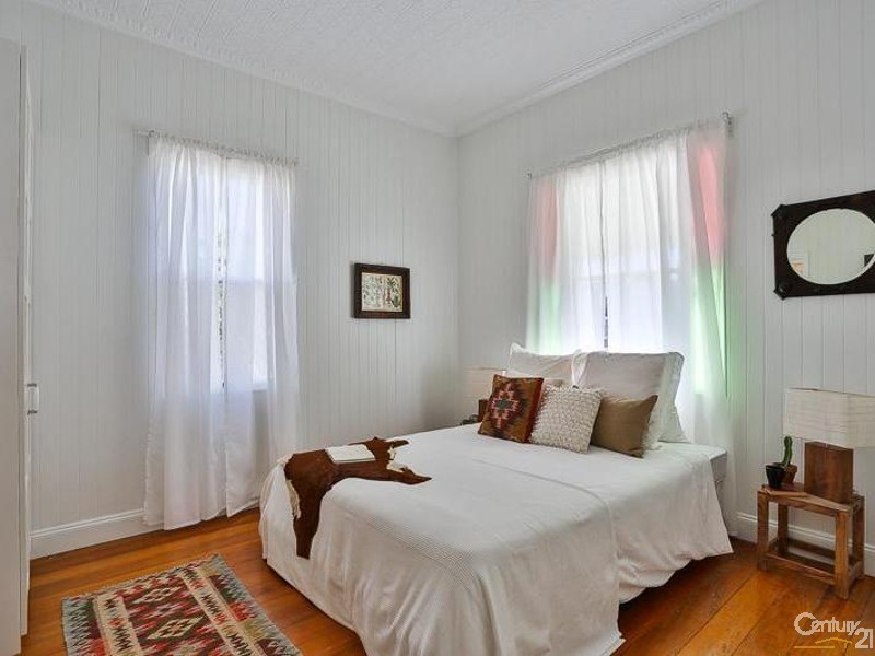 112 Neil Street, South Toowoomba QLD 4350