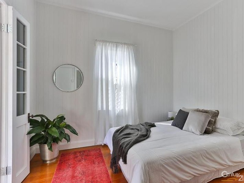 112 Neil Street, South Toowoomba QLD 4350
