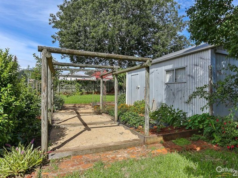 112 Neil Street, South Toowoomba QLD 4350