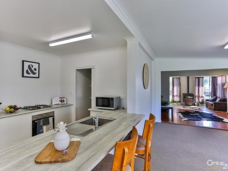 8 Wilfred Street, Harristown QLD 4350