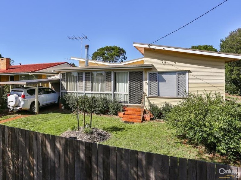 8 Wilfred Street, Harristown QLD 4350