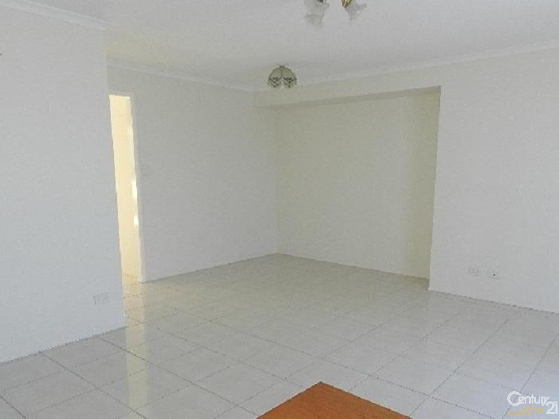 6 Blueberry Ash Court, Glenvale QLD 4350