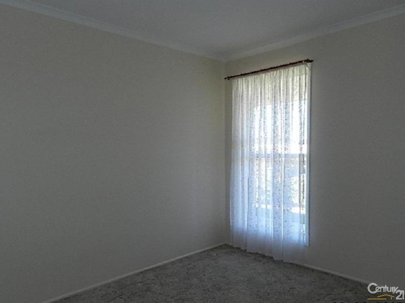 6 Blueberry Ash Court, Glenvale QLD 4350