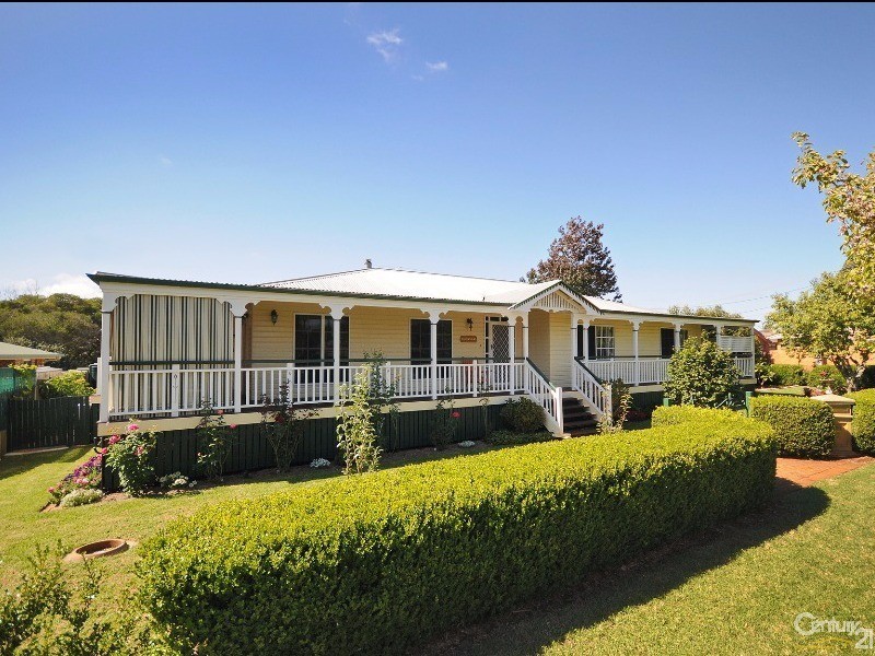 8 Cheviot Street, Harristown QLD 4350