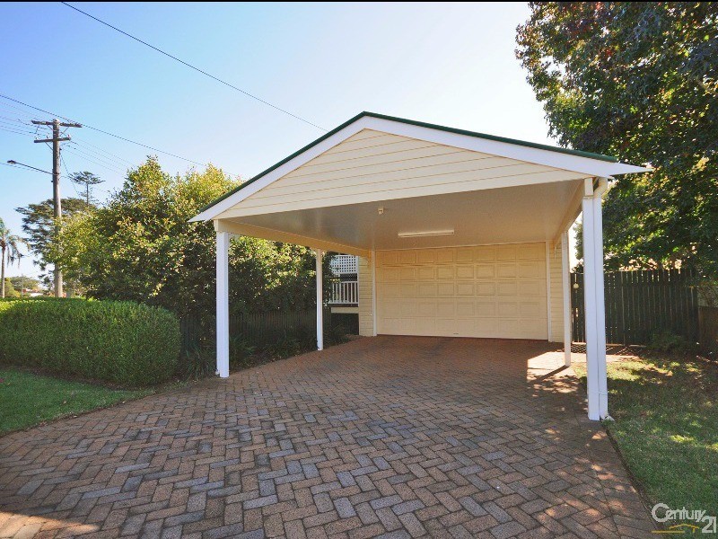 8 Cheviot Street, Harristown QLD 4350