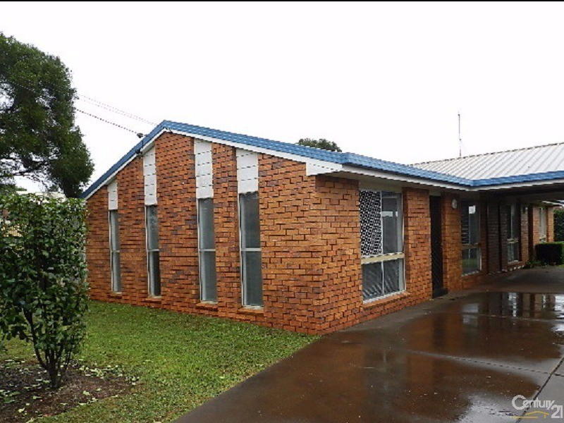 1/5  Diane Court, Centenary Heights QLD 4350