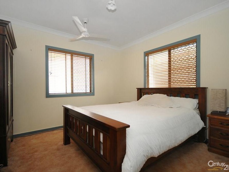 20 Norah Street, Centenary Heights QLD 4350