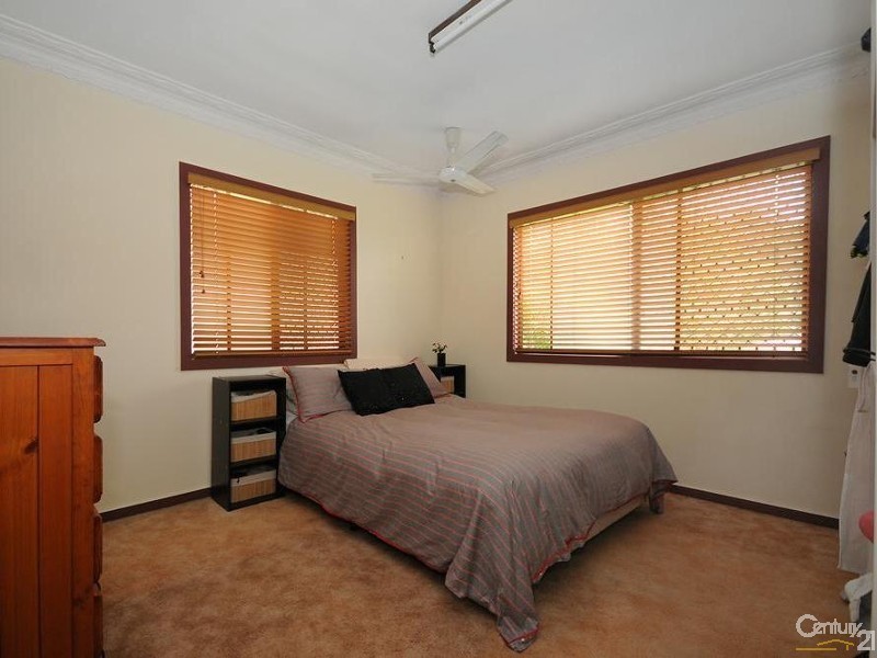 20 Norah Street, Centenary Heights QLD 4350