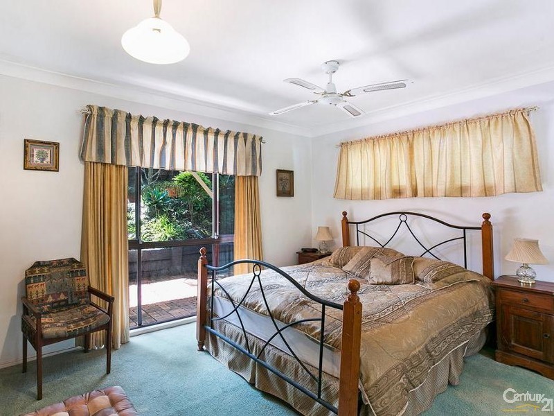 22 Amos Crescent, Mount Lofty QLD 4350