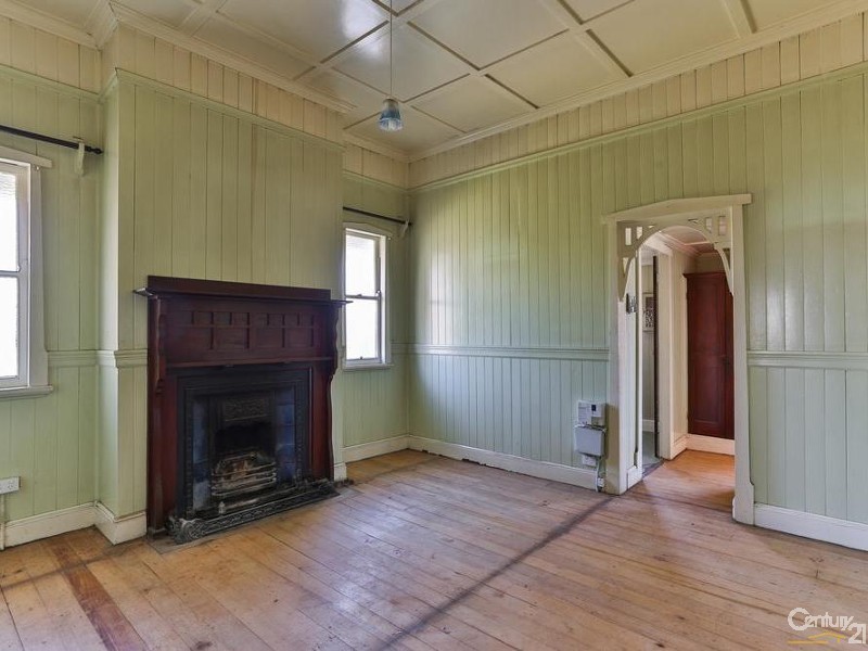 10 Aubigny Street, East Toowoomba QLD 4350