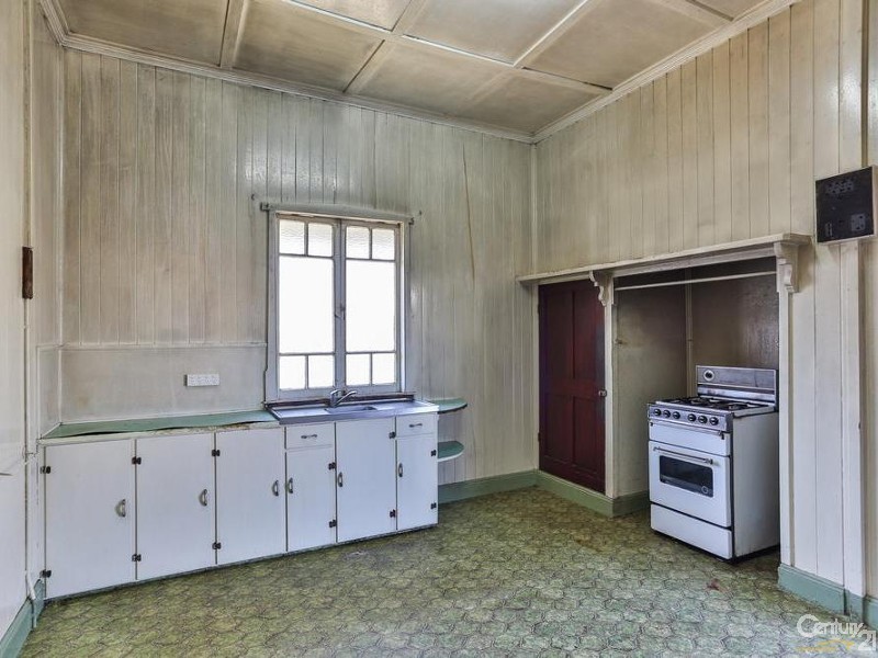 10 Aubigny Street, East Toowoomba QLD 4350