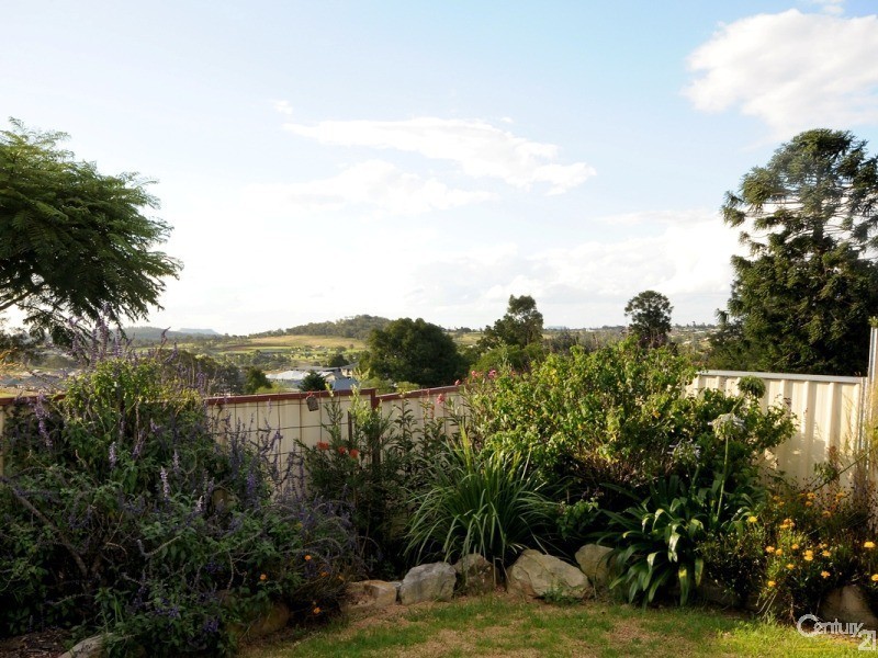 13 Maguire Court, Harristown QLD 4350