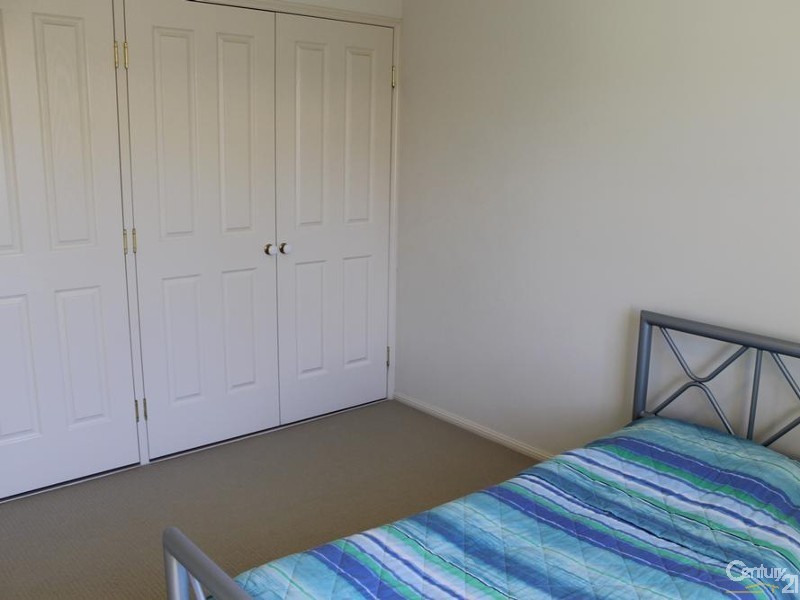 5 Russell Court, Wyreema QLD 4352