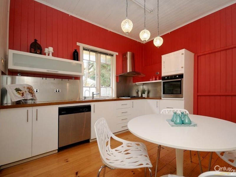 57 Mary Street, Mount Lofty QLD 4350