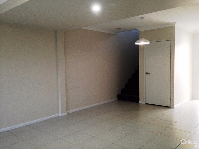 7/11 O’Brien Street, Harlaxton QLD 4350