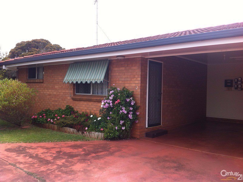 2/501 Stenner Street, Harristown QLD 4350
